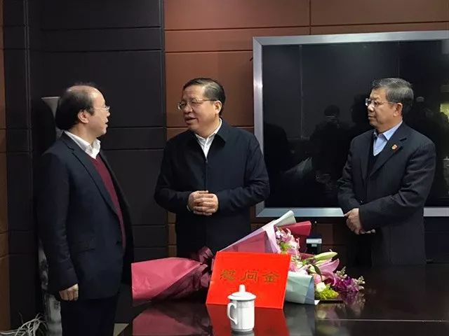 5c6b63cfd686f.jpg 2.jpg